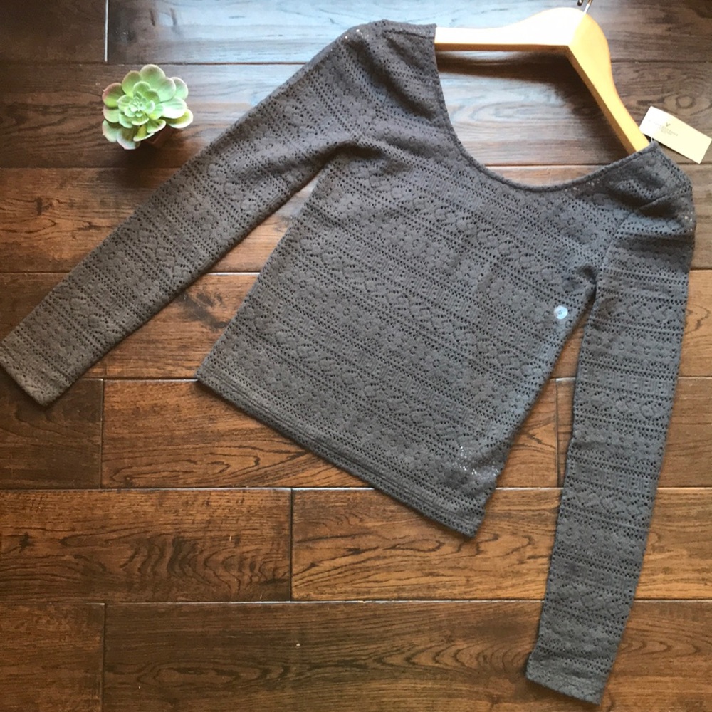 NWT American Eagle crop crocheted gray sweater
